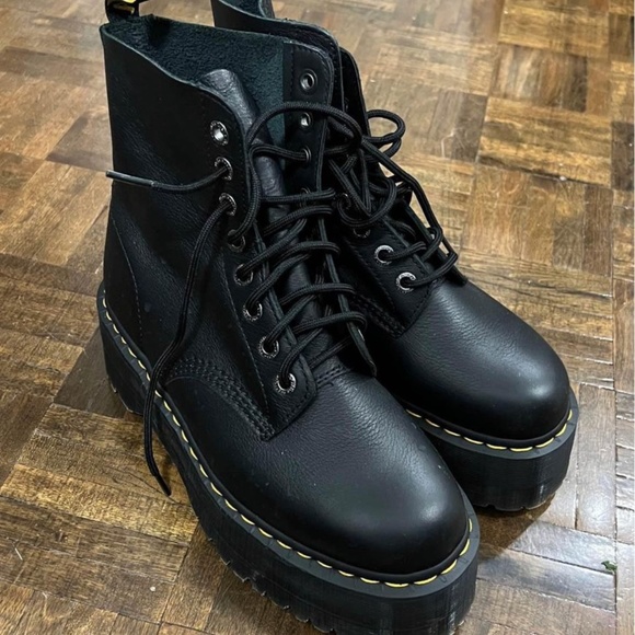 Dr. Martens - Black 1460 Pascal Max Boots - Picture 1 of 2